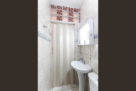 Casa à venda com 103m², 2 quartos e 4 vagasBanheiro social
