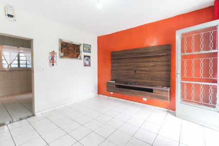 Casa à venda com 103m², 2 quartos e 4 vagasSala