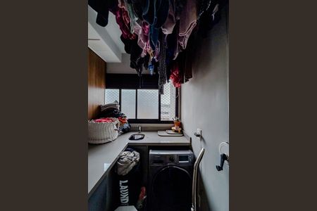 Apartamento à venda com 73m², 2 quartos e 1 vagaÁrea de Serviço