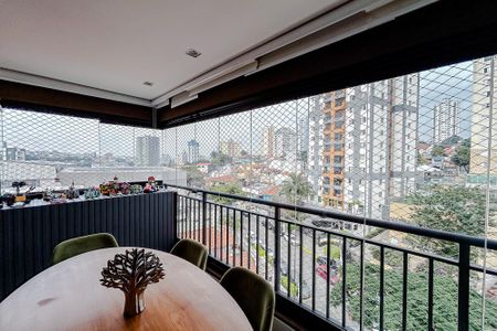 Apartamento à venda com 73m², 2 quartos e 1 vagaVaranda