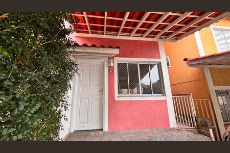 Fachada de apartamento para alugar com 2 quartos, 65m² em Granja Viana, Cotia