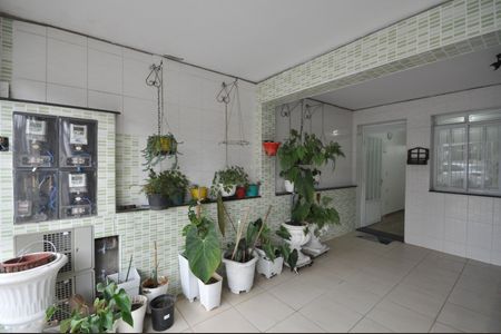 Garagem de casa para alugar com 2 quartos, 100m² em Jardim Modelo, São Paulo