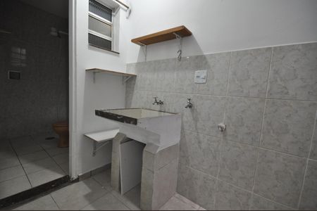 Área de Serviço de casa para alugar com 2 quartos, 100m² em Jardim Modelo, São Paulo
