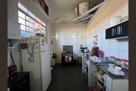 Casa para alugar com 7 quartos, 300m² em Nacional, Contagem