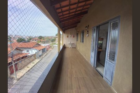 Casa para alugar com 300m², 7 quartos e 1 vaga
