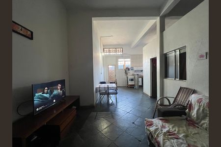 Casa para alugar com 300m², 7 quartos e 1 vaga