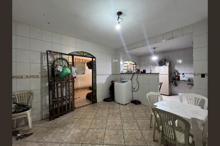 Casa para alugar com 300m², 7 quartos e 1 vaga