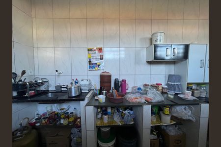 Casa para alugar com 7 quartos, 300m² em Nacional, Contagem