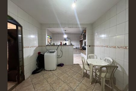 Casa para alugar com 300m², 7 quartos e 1 vaga