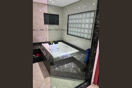 Casa para alugar com 7 quartos, 300m² em Nacional, Contagem