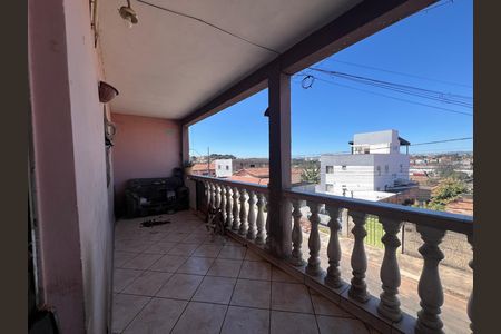 Casa para alugar com 300m², 7 quartos e 1 vaga