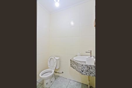 Banheiro de casa para alugar com 1 quarto, 24m² em Jardim São Paulo, São Paulo
