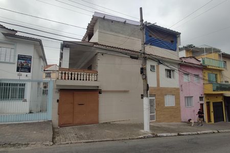 Fachada de casa para alugar com 1 quarto, 24m² em Jardim São Paulo, São Paulo