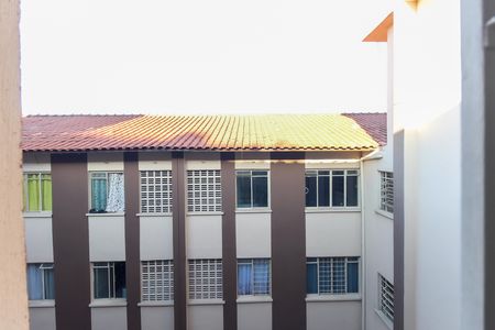 Vista Cozinha  de apartamento para alugar com 2 quartos, 45m² em Vila Chabilandia, São Paulo