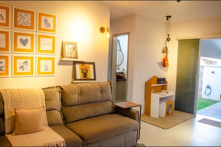 Apartamento à venda com 2 quartos, 80m² em Setor Negrão de Lima, Goiânia