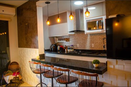 Apartamento à venda com 2 quartos, 80m² em Setor Negrão de Lima, Goiânia