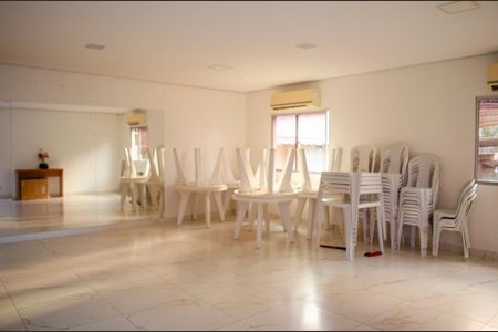 Apartamento à venda com 2 quartos, 80m² em Setor Negrão de Lima, Goiânia