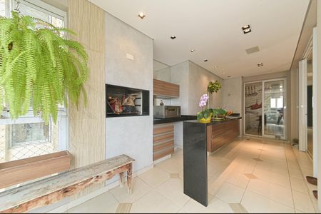 Apartamento à venda com 243m², 3 quartos e 3 vagas Apartamento à venda com 243m², 3 quartos e 3 vagasVaranda