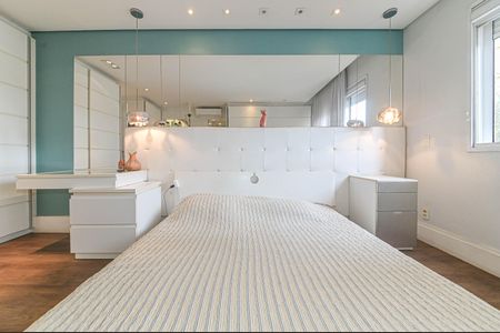 Apartamento à venda com 243m², 3 quartos e 3 vagas Apartamento à venda com 243m², 3 quartos e 3 vagasSuite 1