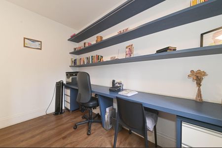 Apartamento à venda com 243m², 3 quartos e 3 vagas Apartamento à venda com 243m², 3 quartos e 3 vagasSuite 2