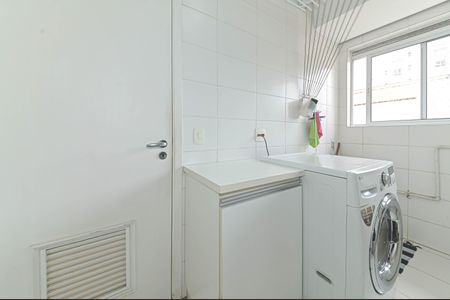 Apartamento à venda com 243m², 3 quartos e 3 vagas Apartamento à venda com 243m², 3 quartos e 3 vagasArea de Serviço