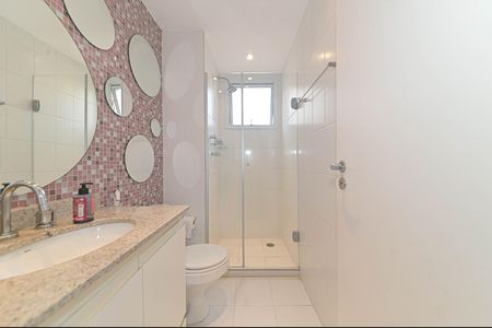 Apartamento à venda com 243m², 3 quartos e 3 vagas Apartamento à venda com 243m², 3 quartos e 3 vagasBanheiro da Suíte 3