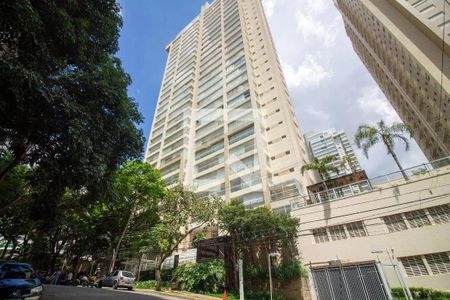 Apartamento à venda com 243m², 3 quartos e 3 vagas Apartamento à venda com 243m², 3 quartos e 3 vagasFachada