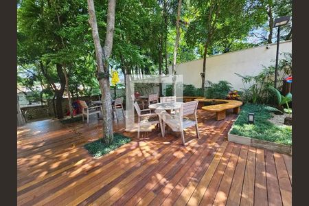 Apartamento à venda com 243m², 3 quartos e 3 vagas Apartamento à venda com 243m², 3 quartos e 3 vagasArea Comum