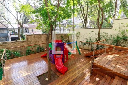Apartamento à venda com 243m², 3 quartos e 3 vagas Apartamento à venda com 243m², 3 quartos e 3 vagasArea Comum