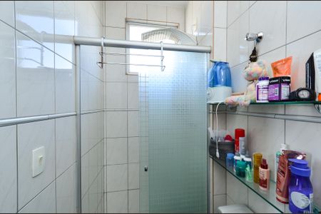 Apartamento à venda com 165m², 3 quartos e 2 vagas Apartamento à venda com 165m², 3 quartos e 2 vagasBanheiro Suíte