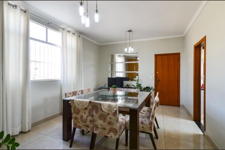 Apartamento à venda com 165m², 3 quartos e 2 vagas Apartamento à venda com 165m², 3 quartos e 2 vagasSala