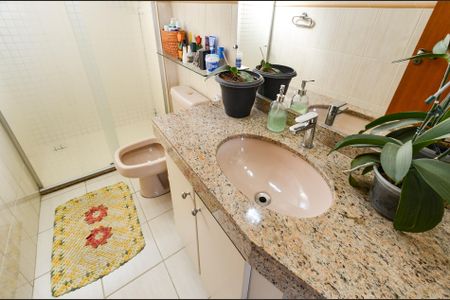 Banheiro Social de apartamento à venda com 3 quartos, 138m² em Renascença, Belo Horizonte