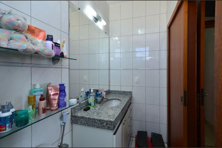 Apartamento à venda com 165m², 3 quartos e 2 vagas Apartamento à venda com 165m², 3 quartos e 2 vagasBanheiro Suíte