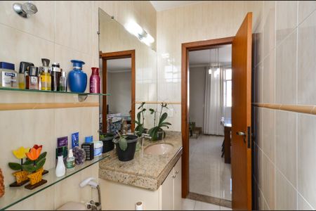 Apartamento à venda com 165m², 3 quartos e 2 vagas Apartamento à venda com 165m², 3 quartos e 2 vagasBanheiro Social