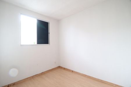 Quarto 1 de apartamento para alugar com 2 quartos, 47m² em Jardim Canaã, Uberlândia
