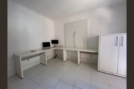Casa de condomínio para alugar com 200m², 4 quartos e 3 vagasQuarto 4