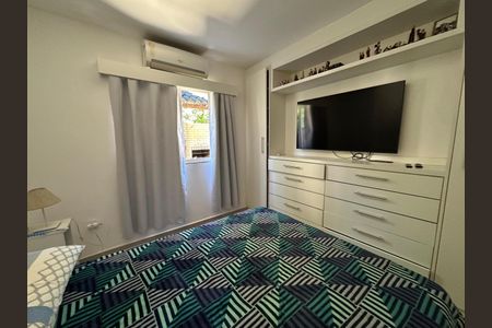 Casa de condomínio para alugar com 200m², 4 quartos e 3 vagasQuarto 2