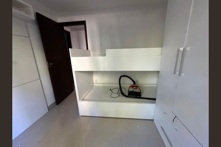 Casa de condomínio para alugar com 200m², 4 quartos e 3 vagasQuarto 1