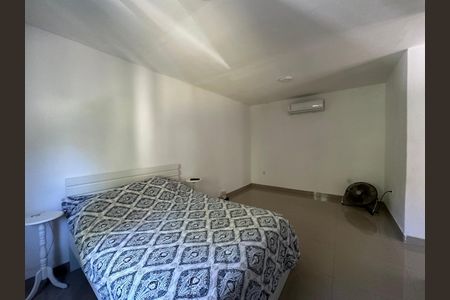 Casa de condomínio para alugar com 200m², 4 quartos e 3 vagasQuarto 3