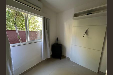 Casa de condomínio para alugar com 200m², 4 quartos e 3 vagasQuarto 1
