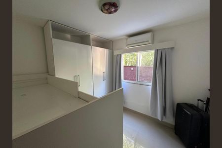 Casa de condomínio para alugar com 200m², 4 quartos e 3 vagasQuarto 1