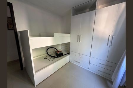 Casa de condomínio para alugar com 200m², 4 quartos e 3 vagasQuarto 1