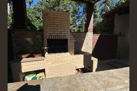 Casa de condomínio para alugar com 200m², 4 quartos e 3 vagasChurrasqueira