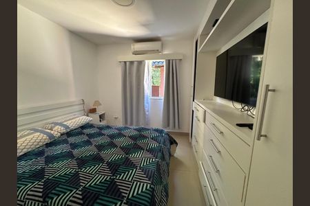 Casa de condomínio para alugar com 200m², 4 quartos e 3 vagasQuarto 2