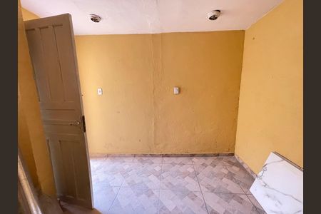 Quarto 3 de casa para alugar com 3 quartos, 100m² em Jaguaré, São Paulo
