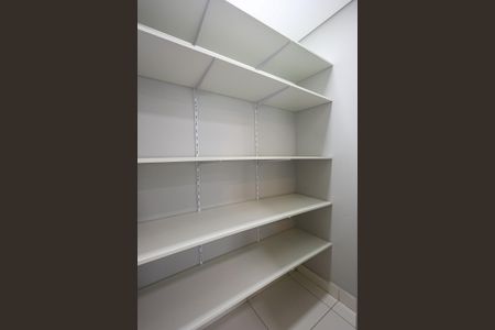 Apartamento à venda com 150m², 3 quartos e 2 vagas Apartamento à venda com 150m², 3 quartos e 2 vagasCozinha - Dispensa