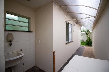 Casa de condomínio para alugar com 75m², 3 quartos e 2 vagas Casa de condomínio para alugar com 75m², 3 quartos e 2 vagasÁrea de Serviço
