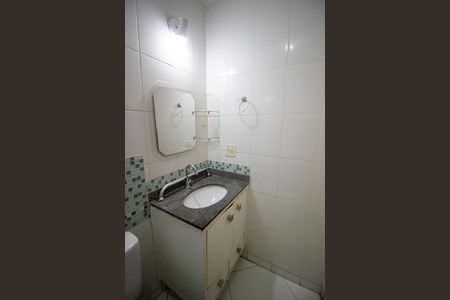 Banheiro de casa de condomínio para alugar com 3 quartos, 75m² em Po 1, Sorocaba