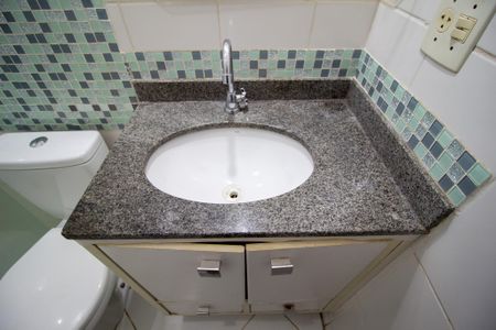 Casa de condomínio para alugar com 75m², 3 quartos e 2 vagas Casa de condomínio para alugar com 75m², 3 quartos e 2 vagasBanheiro