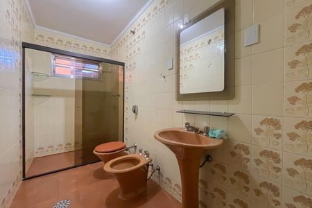 Banheiro 4 de casa para alugar com 3 quartos, 173m² em Km 18, Osasco
